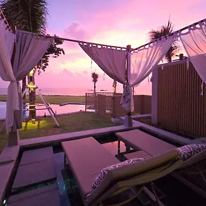 Hotel The Little Shore By Katathani