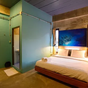Hostel Seabox Khaolak